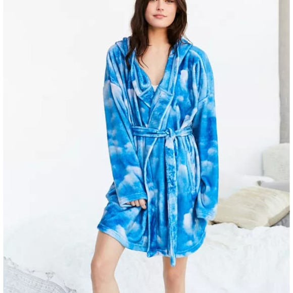 C.Michael Frey X out from under teddy printedcloud - Picture 7 of 7